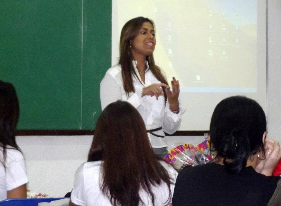 DENISE - SALA DE AULA.jpg